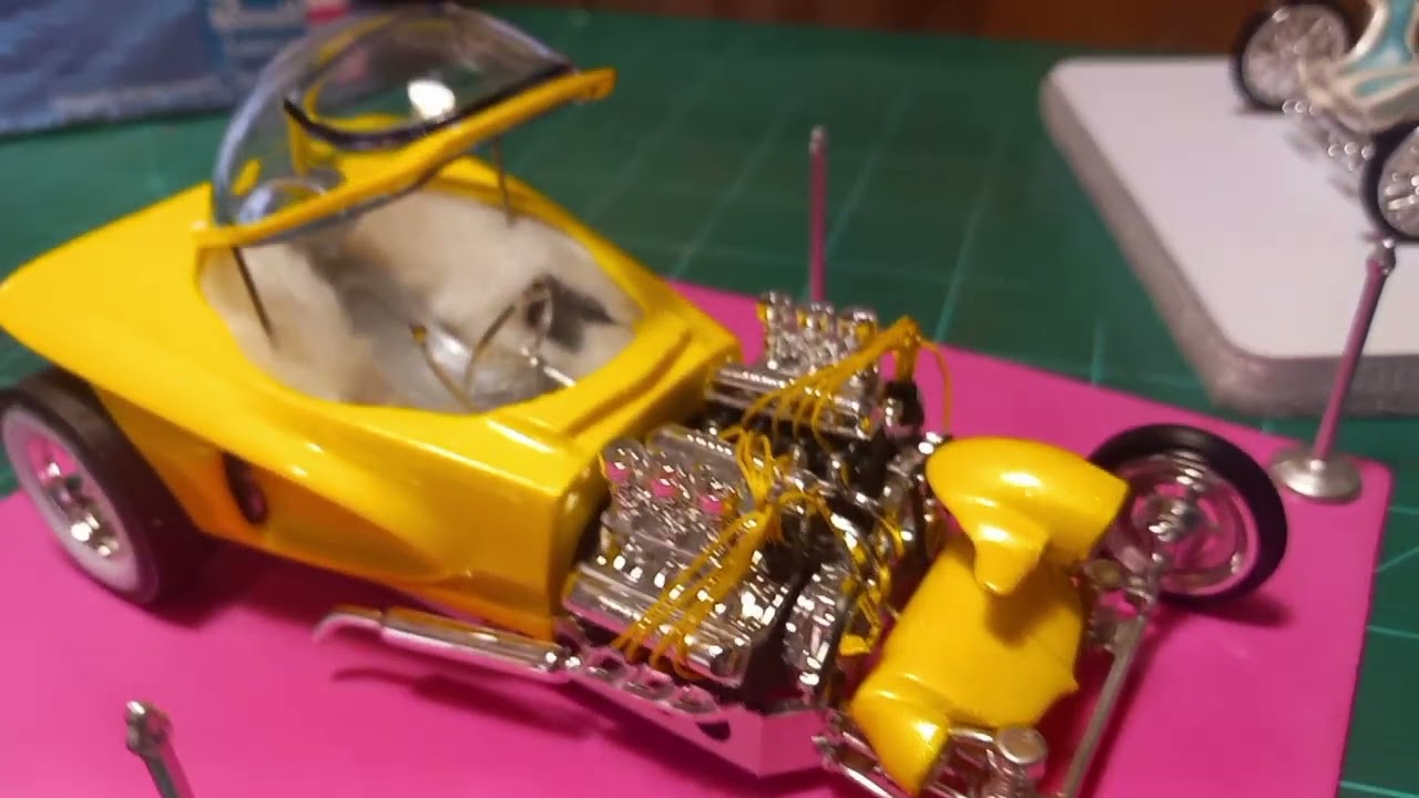 Revell.., модель Mysterion Эда &laquo;Большого папы&raquo; Рота готова. ..