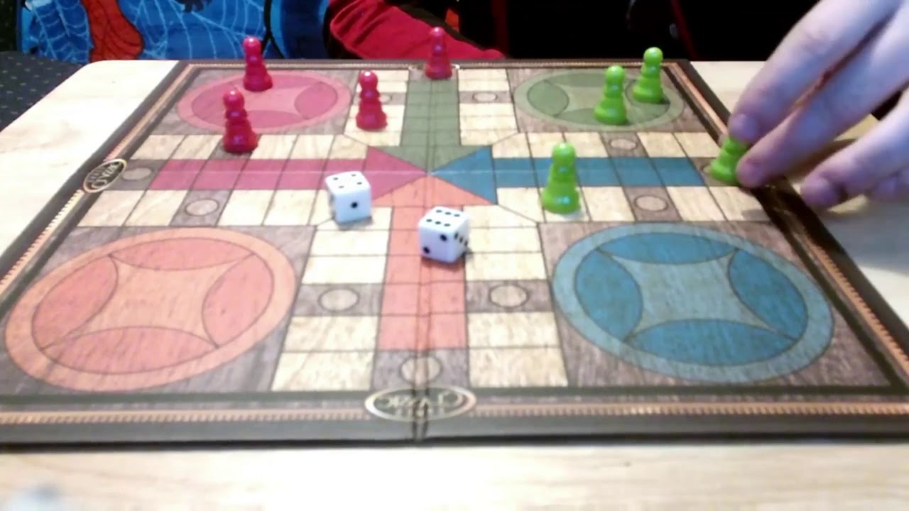 FireMoonRose-Play S3: E8: Board Battles - Parcheesi Boardgame