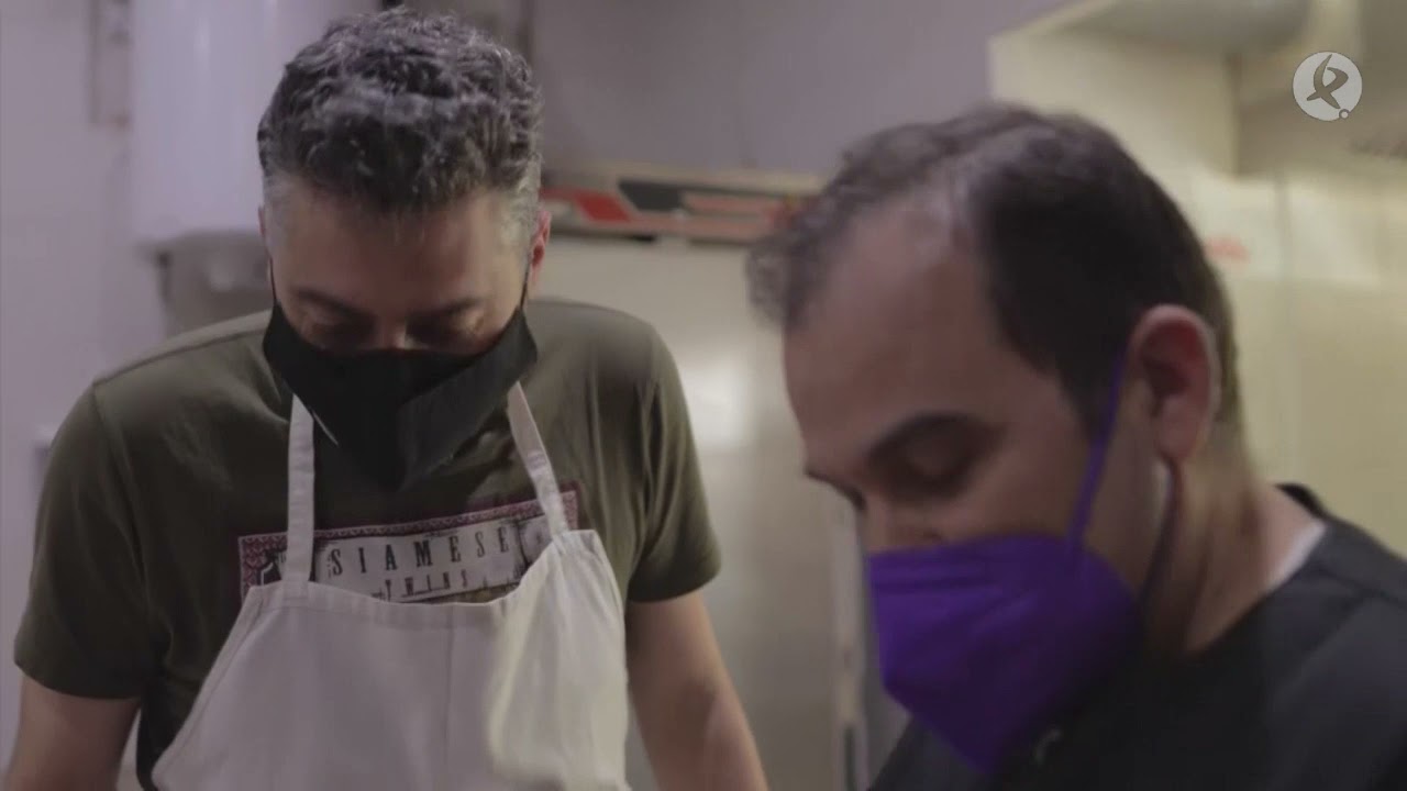 En Montehermoso, los pollos se sazonan con piment&oacute;n de La Vera | &iquest;Qui&eacute;n da la vez?