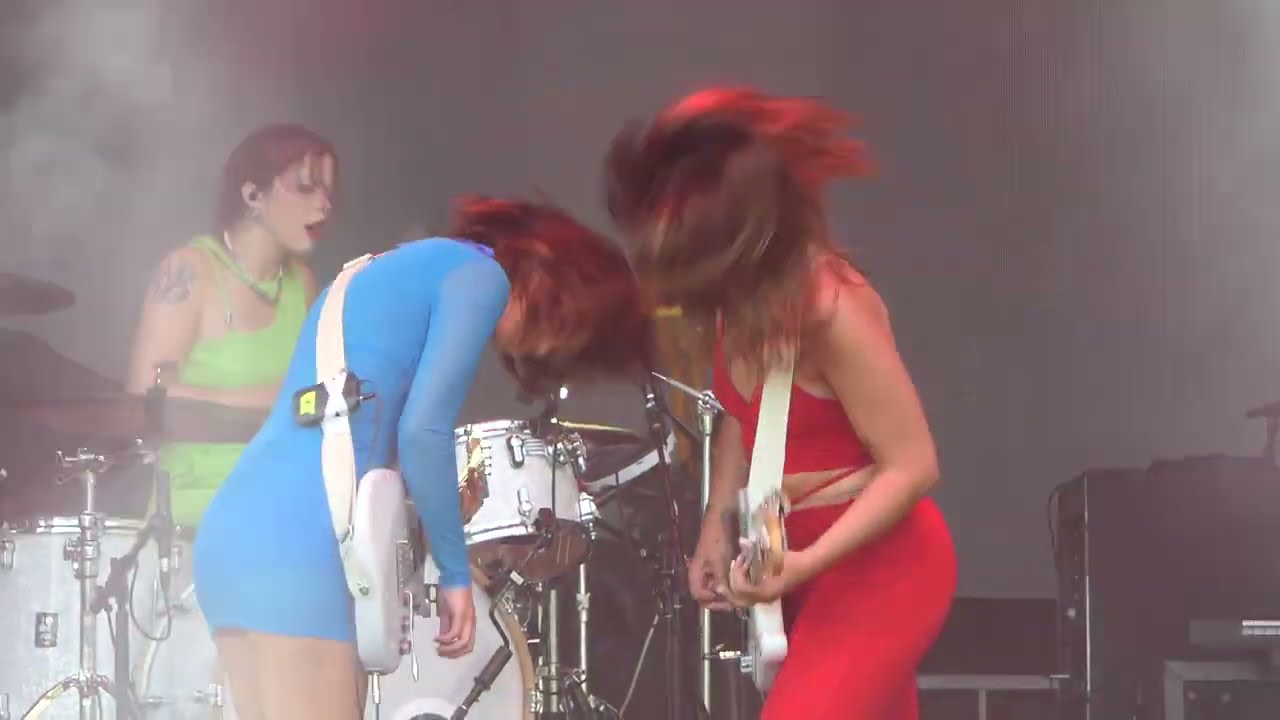 The Beaches - Back of My Heart @ Rock the Park in London