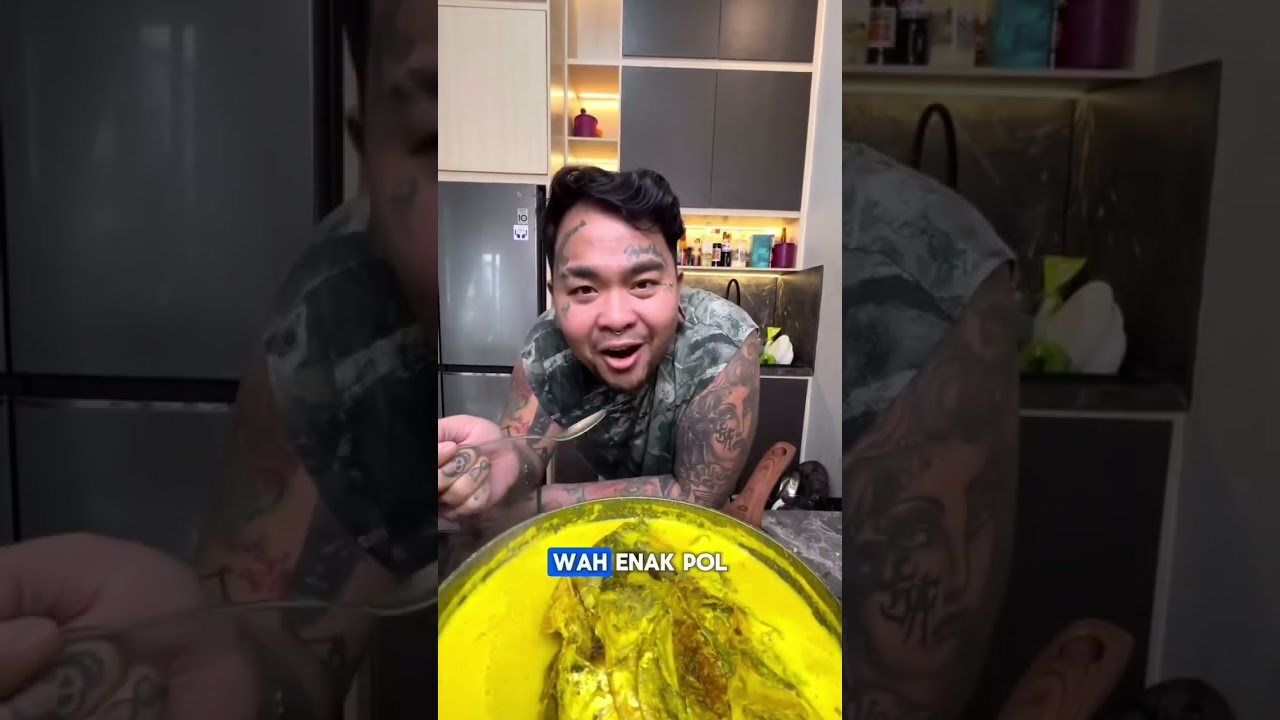 masak gulai kepala ikan Ib : kingabdi jajanmercon #strrefoods #shortvideo #reels