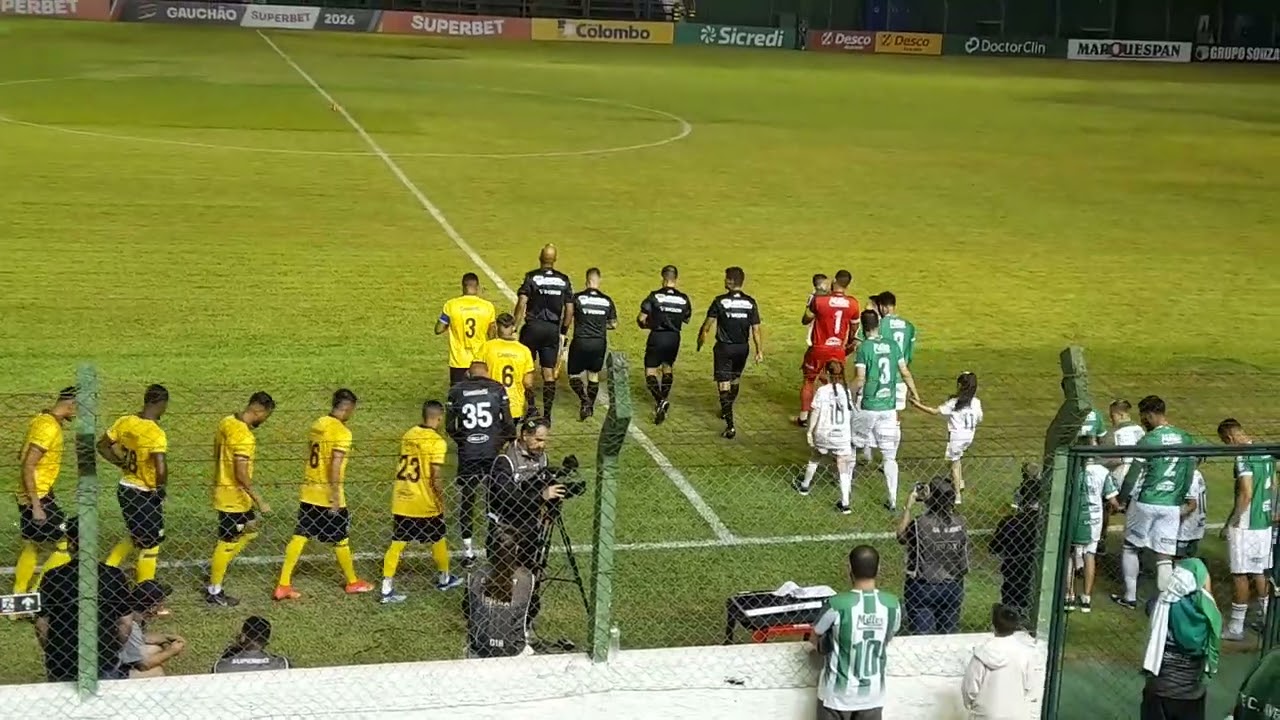 Avenida e Ypiranga entrando em campo para o jogo da 4* rodada do campeonato gaucho 26!