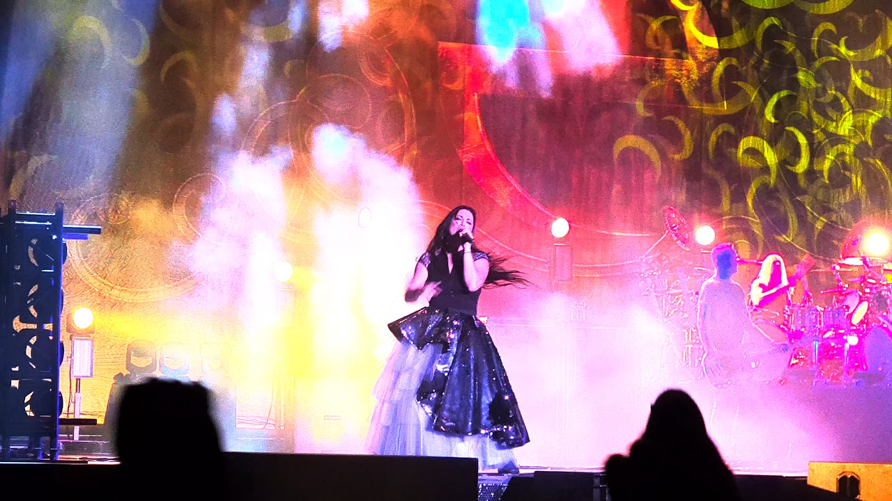 Evanescence - Imperfection rock version live @ arena di Verona, Italy 2-9-19