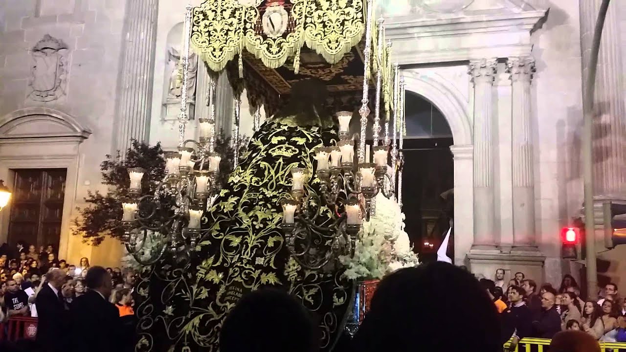 Virgen de la soledad coronada entrada