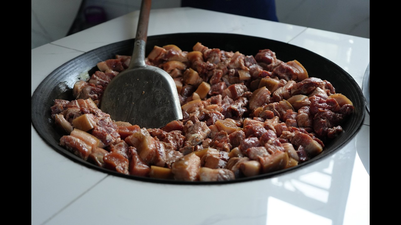客家柴火炆肉，一道祖祖辈辈传承的年夜菜，过年待客少不了的硬菜