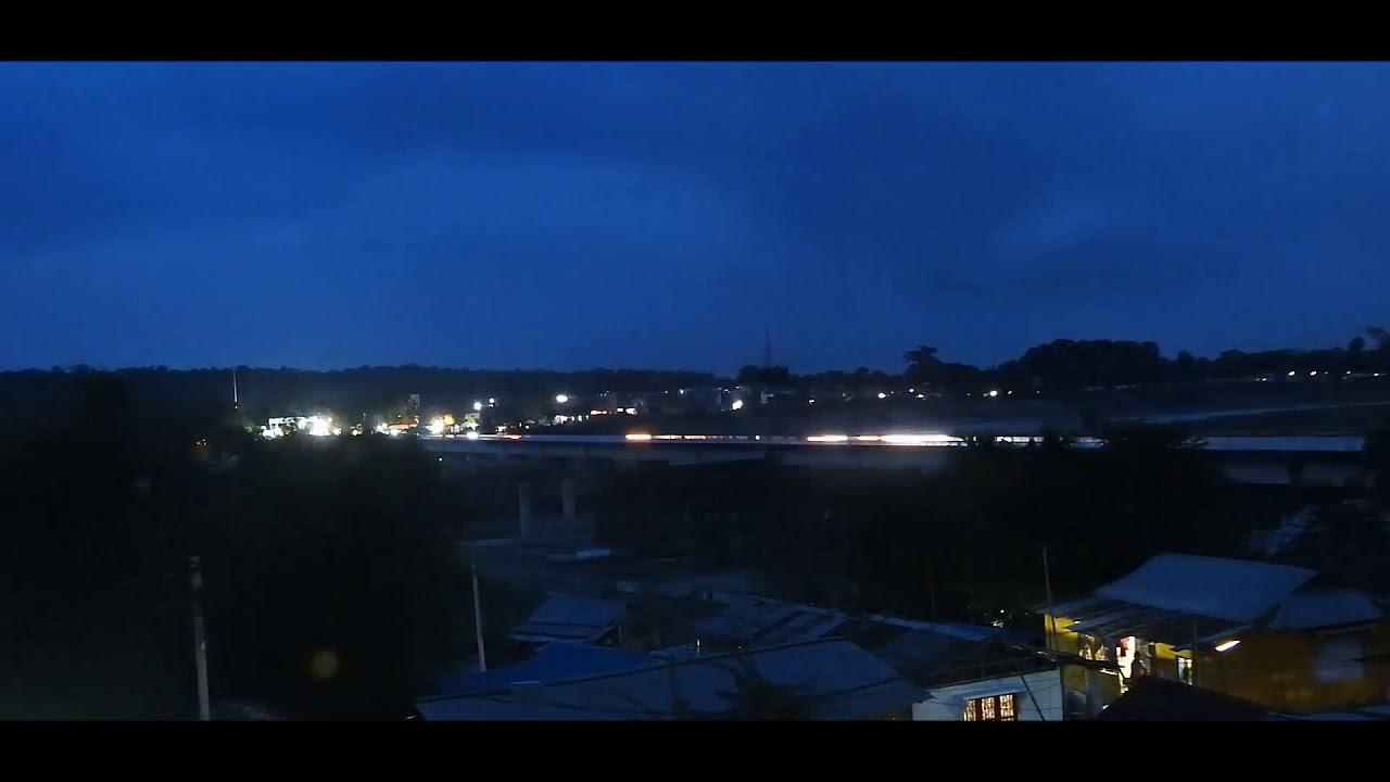 TIMELAPSE MOVIE: MECHI BRIDGE, KAKARVITTA, NEPAL (INDO-NEPAL BORDER)