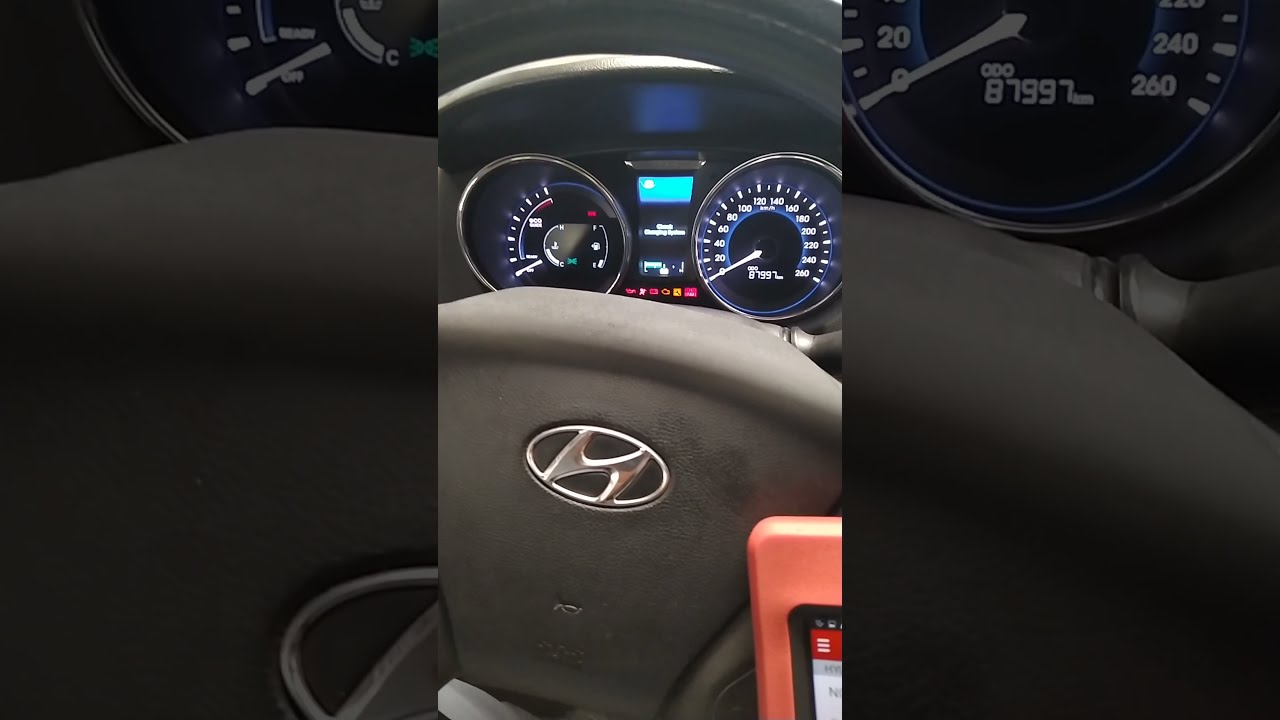 Hybrid system warning safely stop and do not drive . Hyunday sonata Kia optima Julio Macao