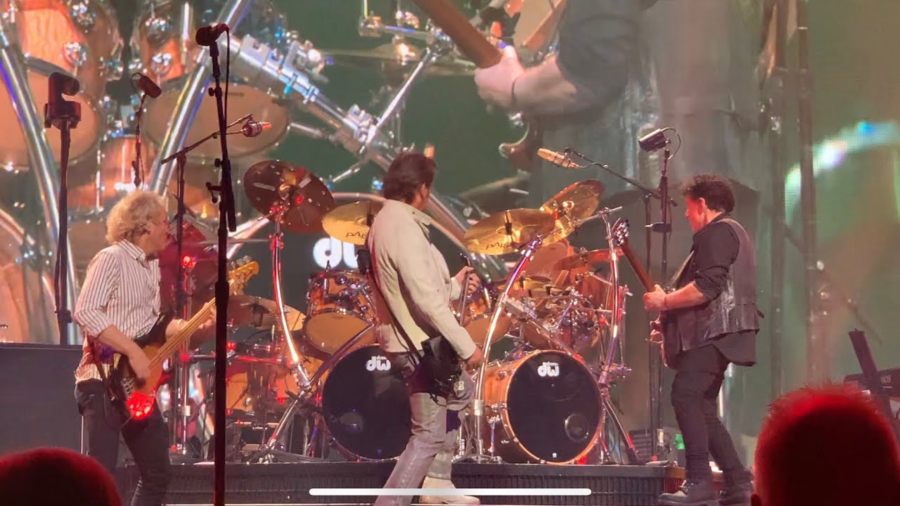 Journey - Wheel In The Sky - Live 2022 (Chicago 5/2/2022)