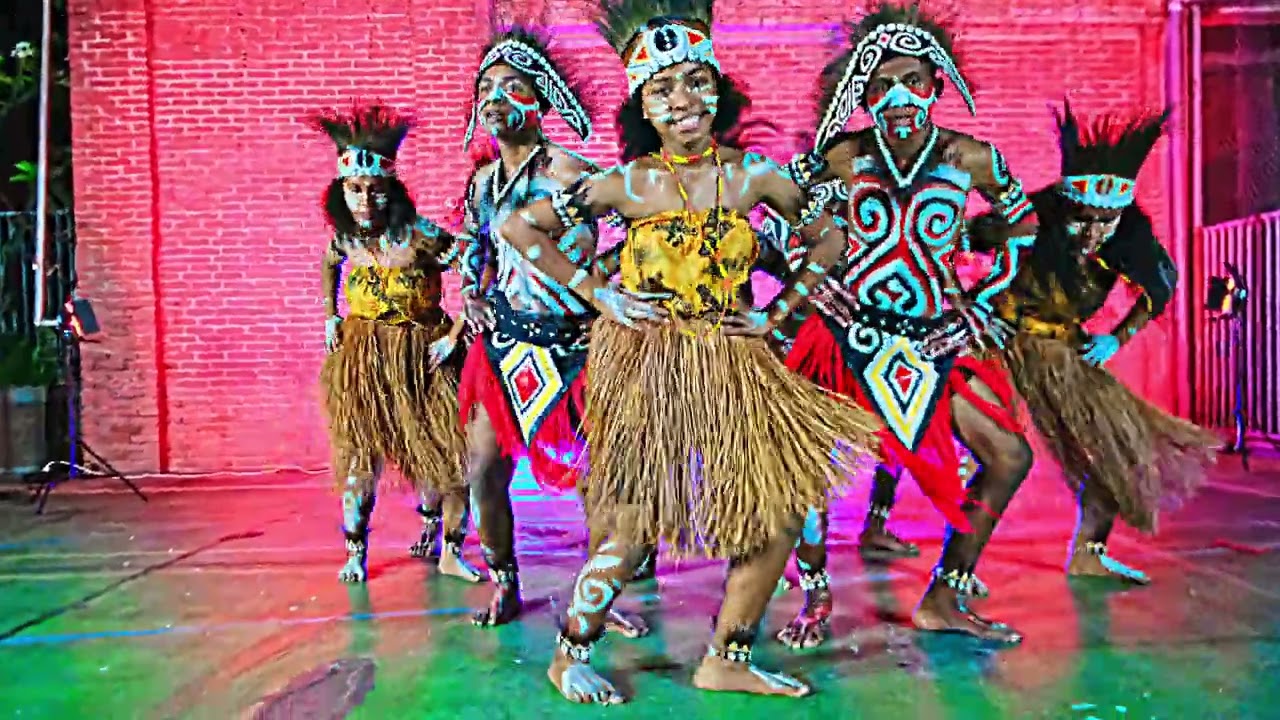 TARI KREASI PAPUA