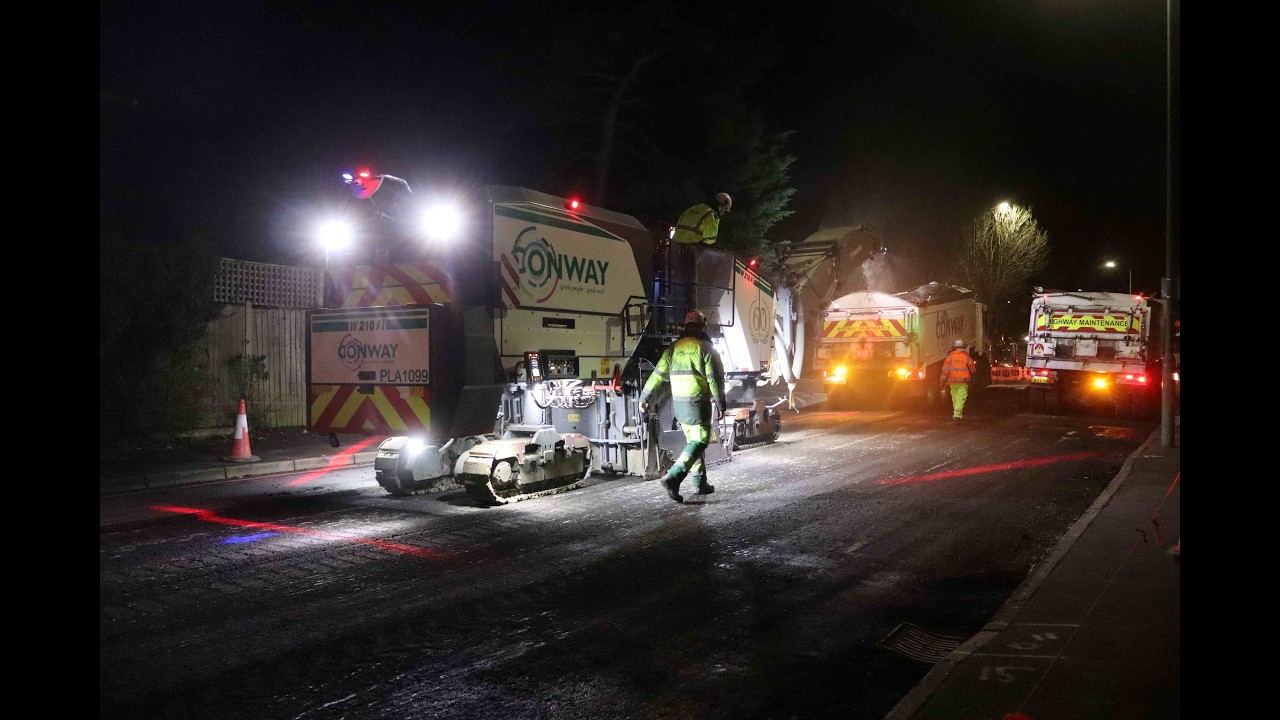 Conway planner at work on Burdon Ln - Northey Ave (03.03.26)