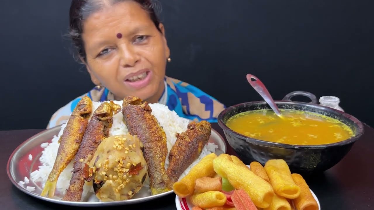 BIGBITES, EATING COMFORTFOOD, RICE WITH DAL, ALUSEDDHO, MACH VAJA, PAPAD।।
