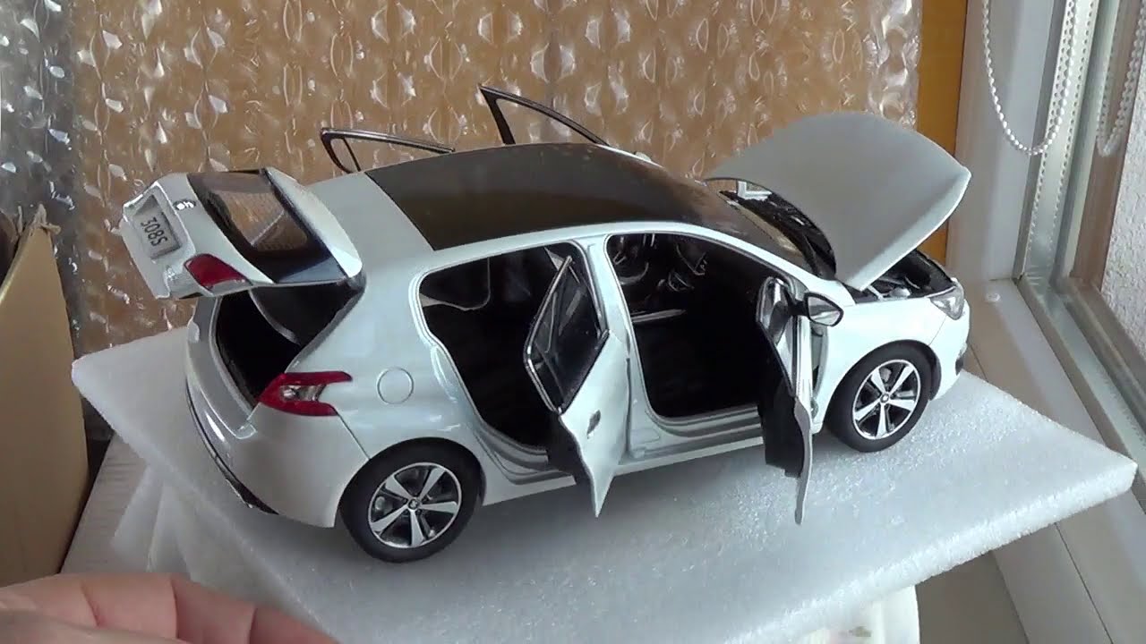 Peugeot 308 - 1:18 China Models