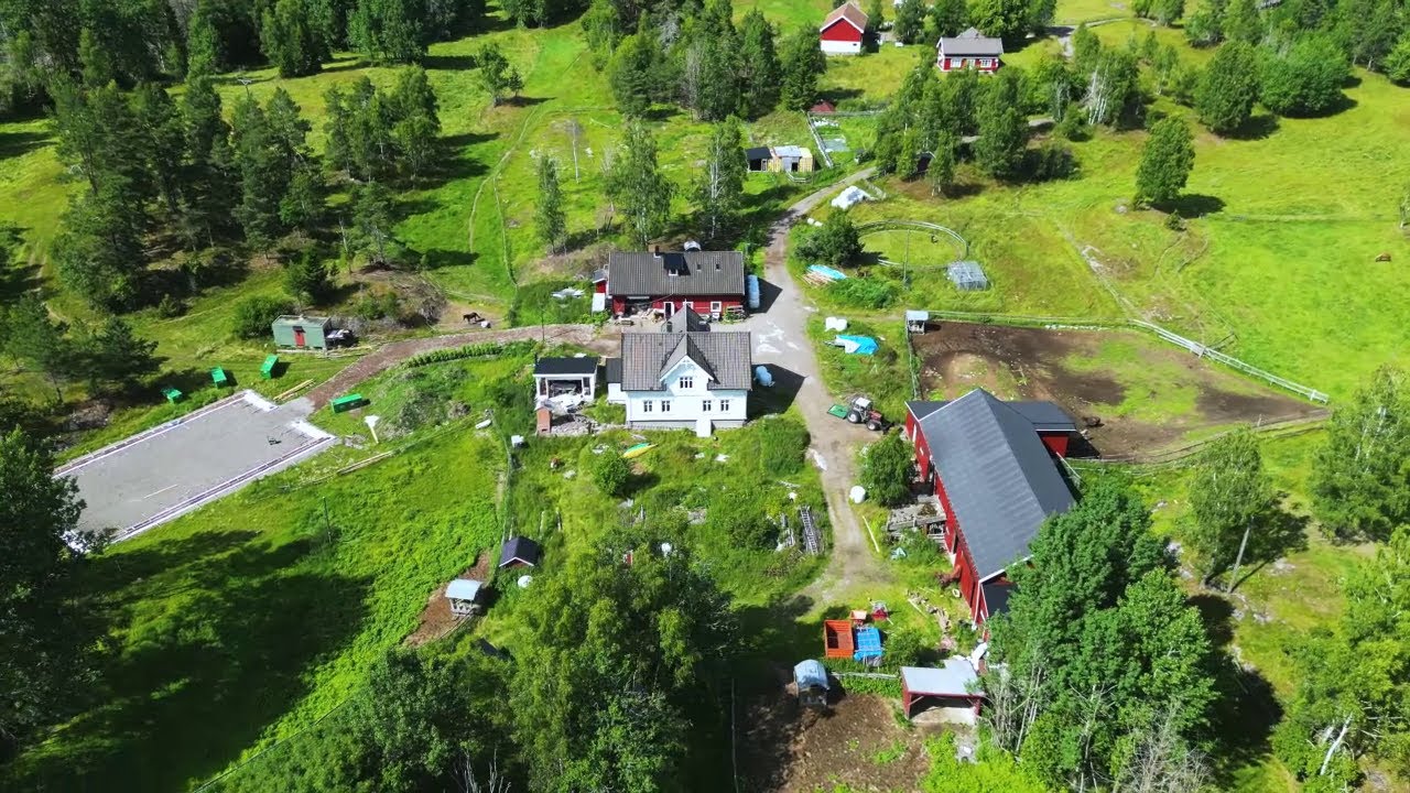 Skarsholt & The Tent - Wwoofing Norway