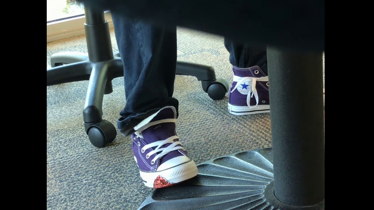 Kaykays Super cute Converses 2