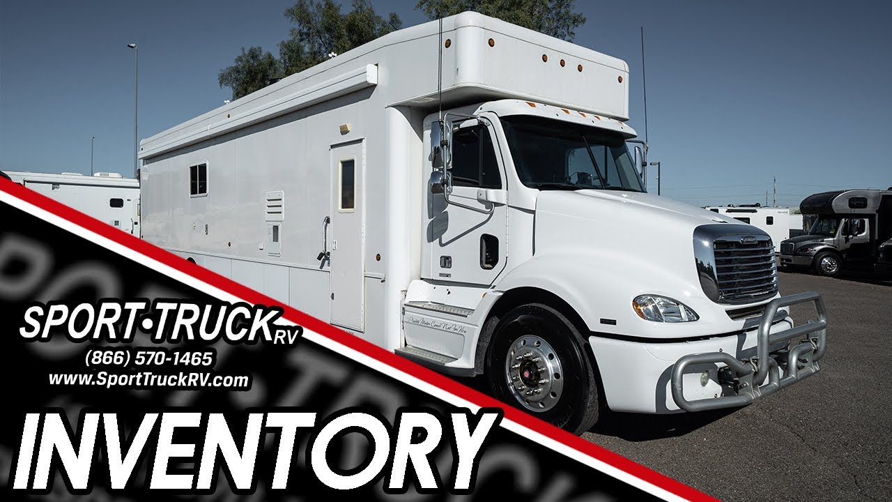 Garage RV - 2005 United Secialties 45' RV with Garage. Vin#U60593