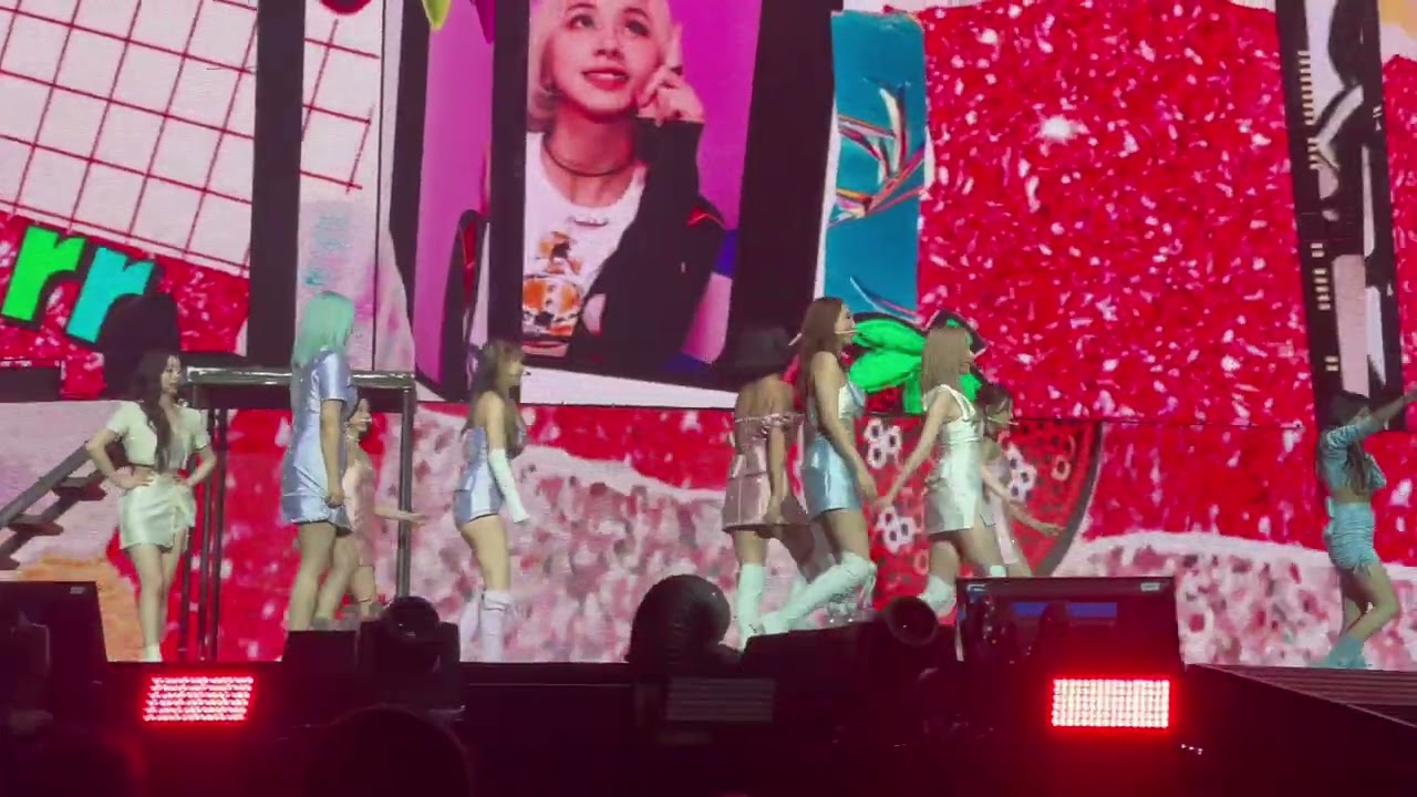 220222 4K TWICE (트와이스) FANCAM KNOCK KNOCK 4TH WORLD TOUR Live in Fort Worth, Texas Dickies Arena