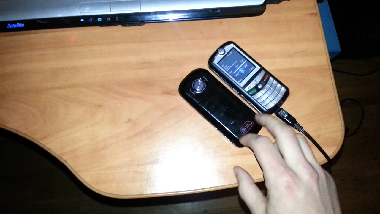 Explay mu220 против e398