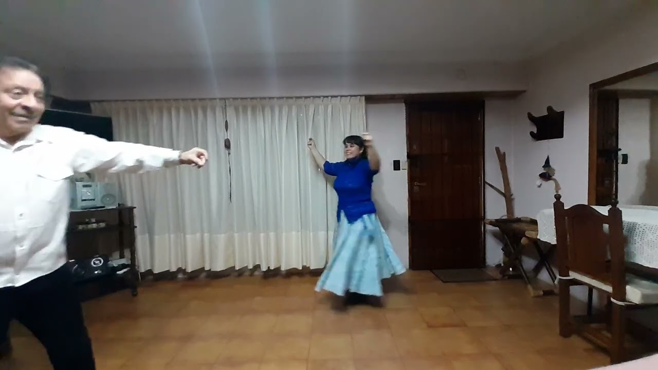 2 Gato correntino y Escondido  danza
