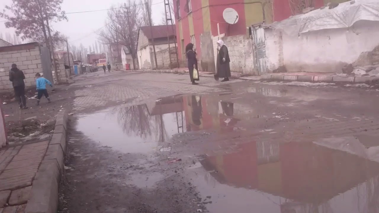 Ağrı Merkez Fatih Mahallesi'nde İlkbahar(HD)