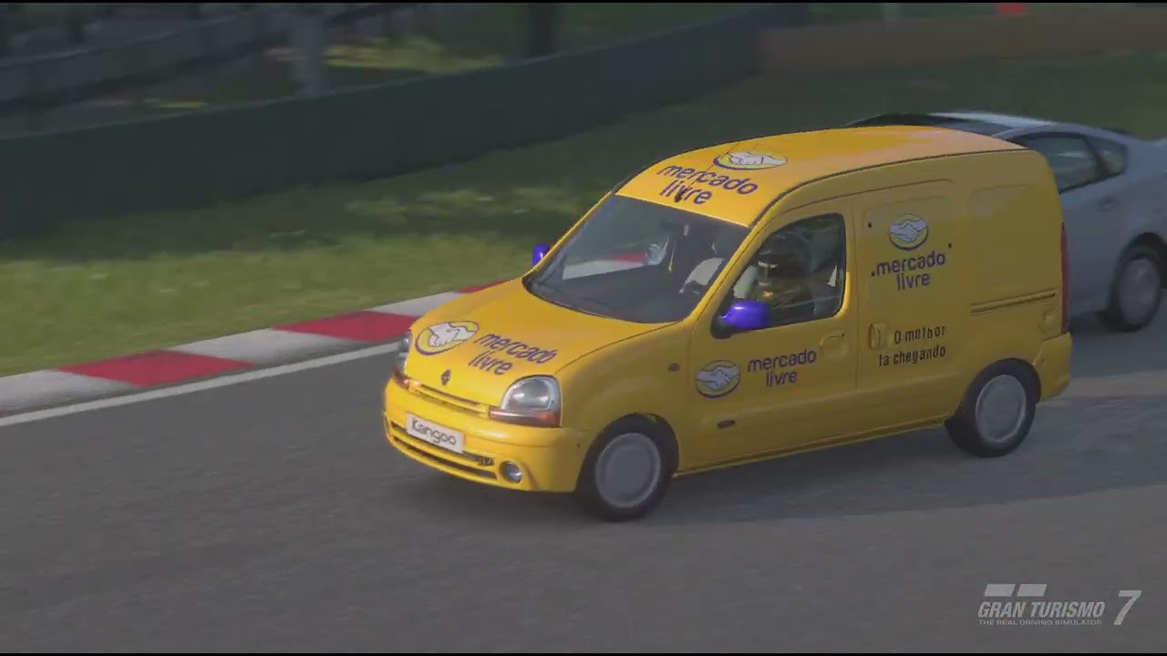 Gran Turismo 7 - Renault Kangoo (Mercado Livre) - Lago Maggiore