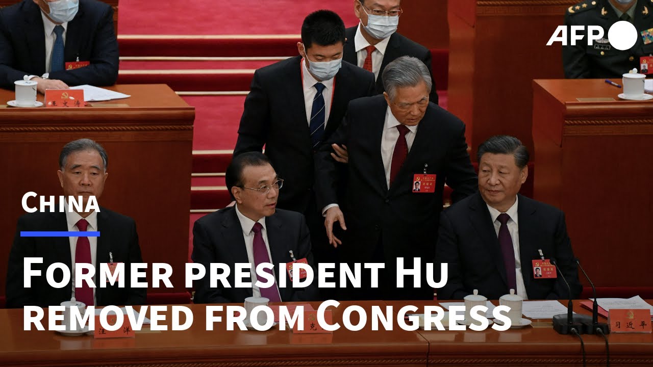 Unedited sequence of former Chinese president Hu unexpectedly leaving Congress | AFP