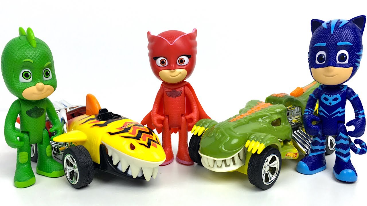 STORY WITH PJ MASKS ADVENTURE WHEELS RECYCLING TRUCK & HOT WHEELS T-REXSTROYER AND SHARKCRUISER