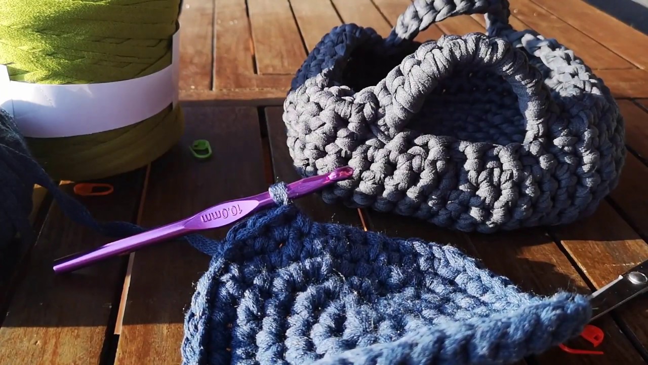 CESTA PANERA CON TRAPILLO PLUMA Y LIGERO A CROCHET PARA ZURDOS Y DIESTROS