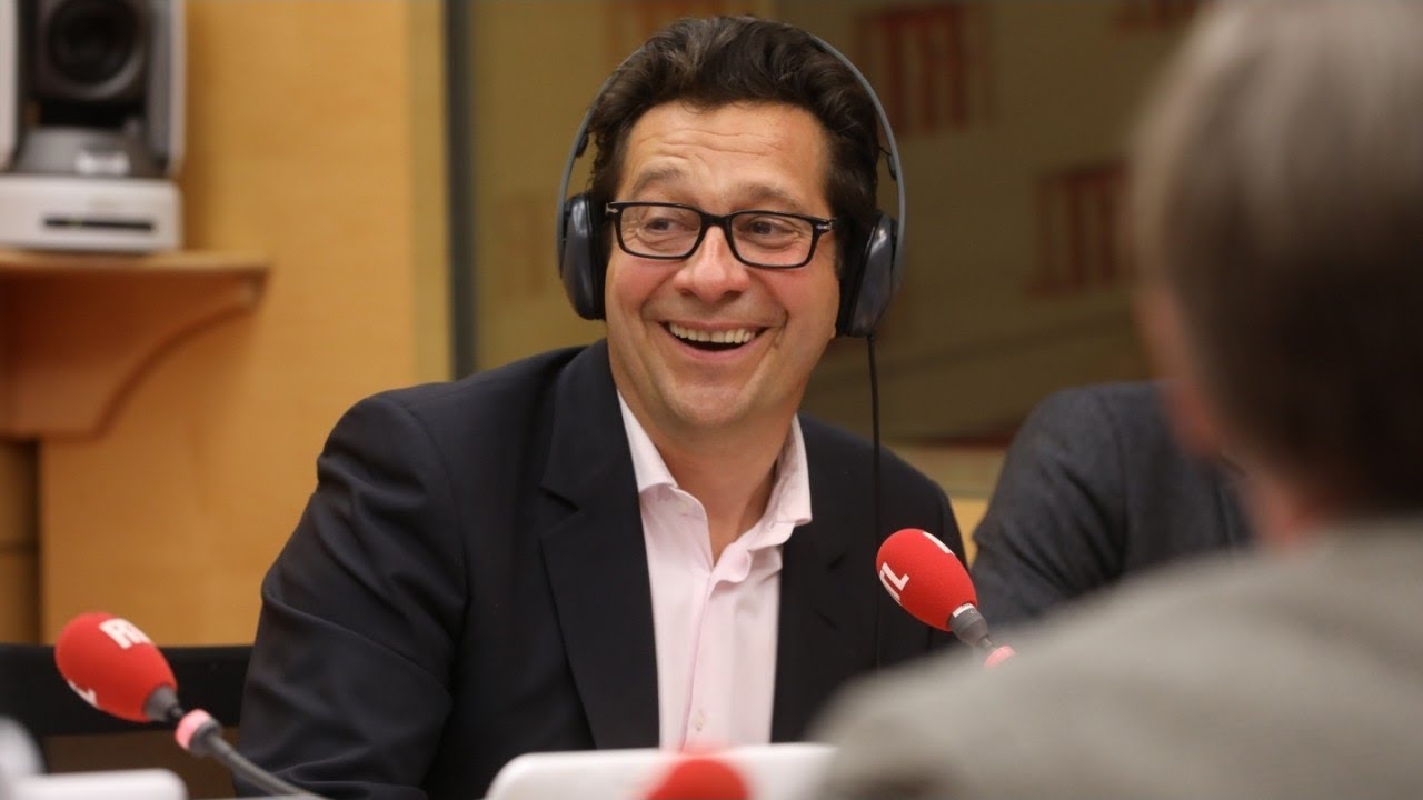 Laurent Gerra imitant John Rambo : 