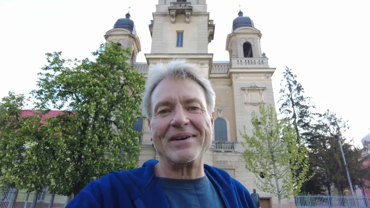 Roman Catholic Church Olosig / Biserica Romano Catolică Cobor&acirc;rea Sf&acirc;ntului - Oradea Romania - ECTV