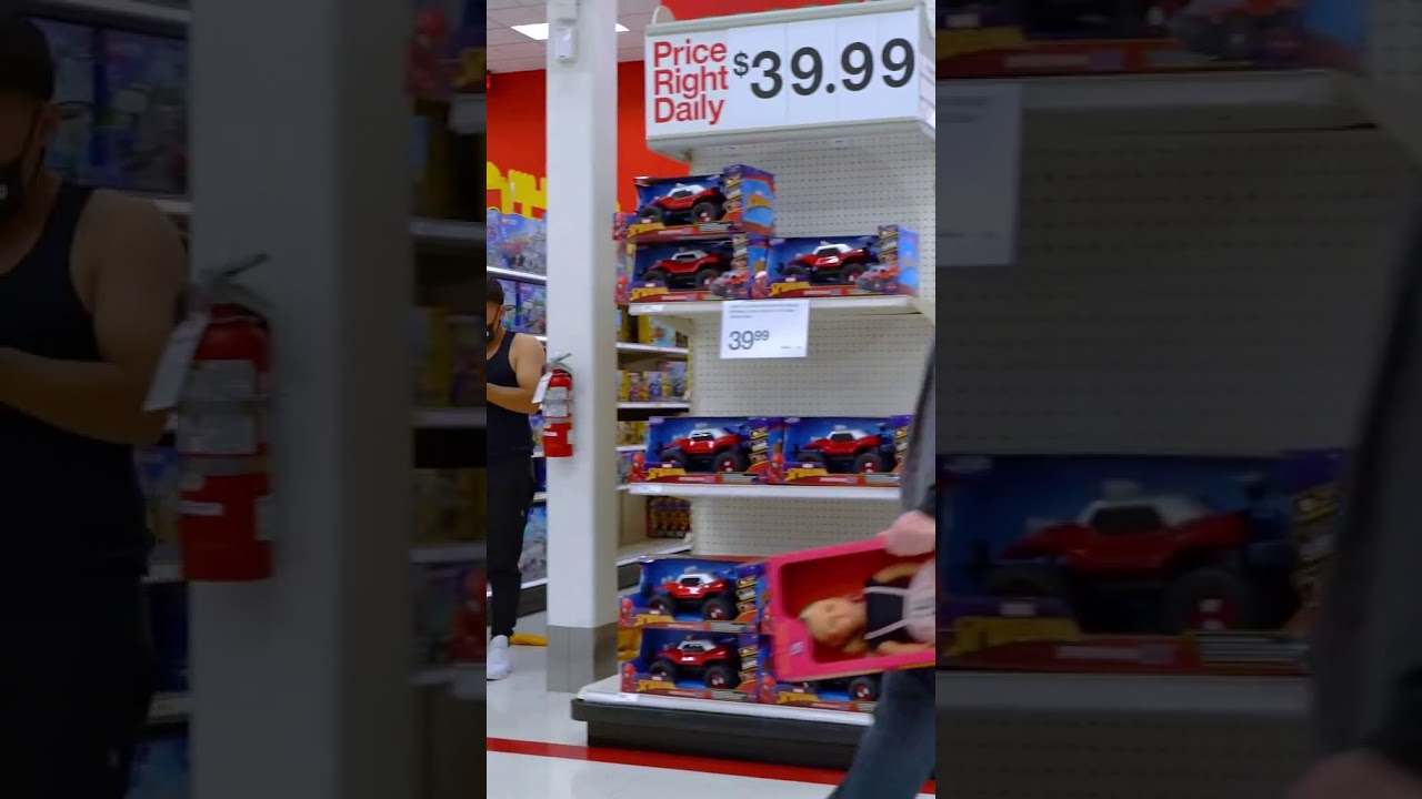 the funniest 🤣munanyo prank at Walmart #walmart #tiktok #funnyvideos #munanyo