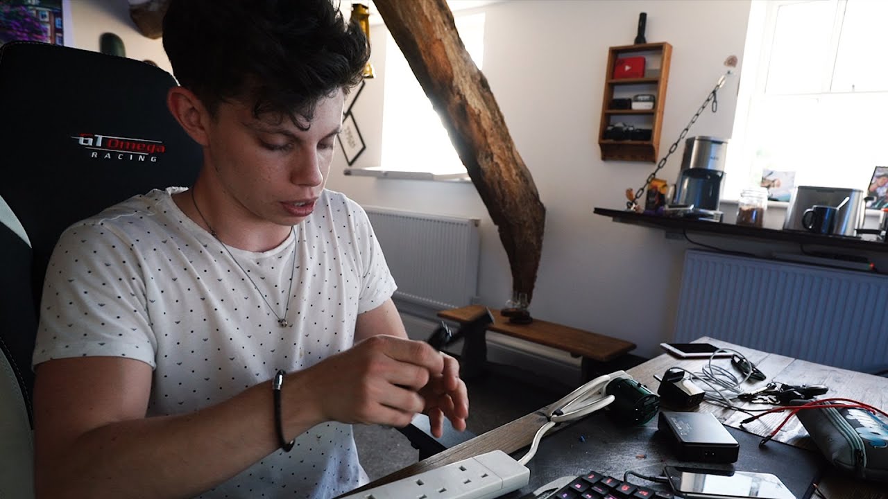 My TECH TRAVEL HACKS for Australia!