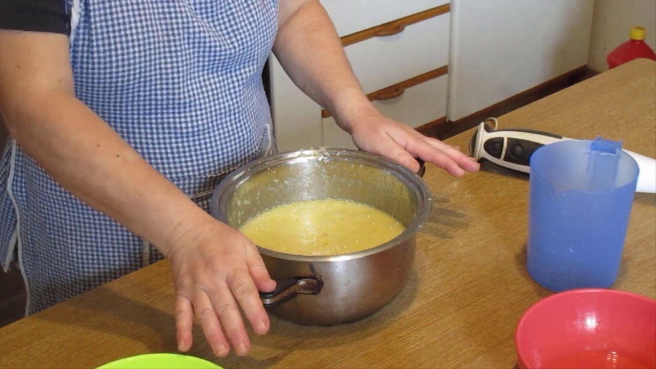 Detersivo al limone per stoviglie