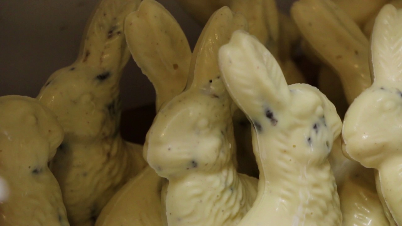 How We Make Our White Chocolate Oreo Bunnies