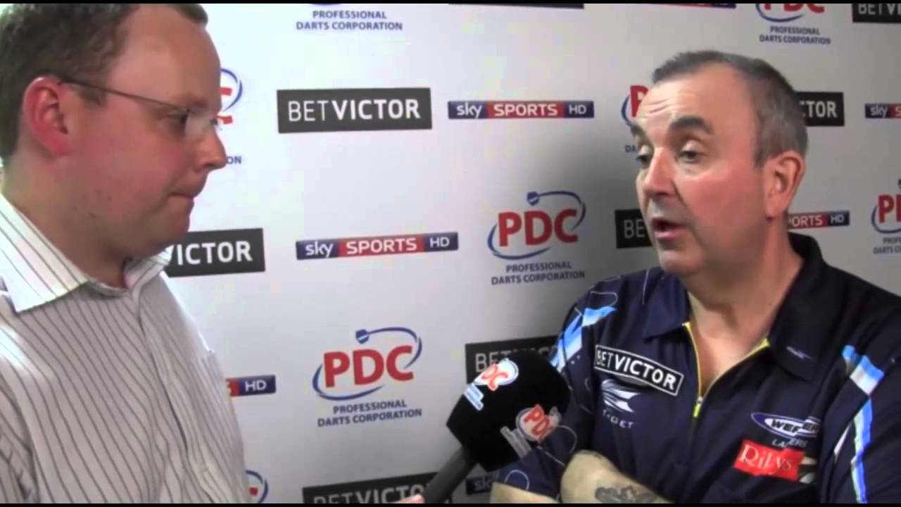Phil Taylor Thinks Paul Nicholson Is An Idiot