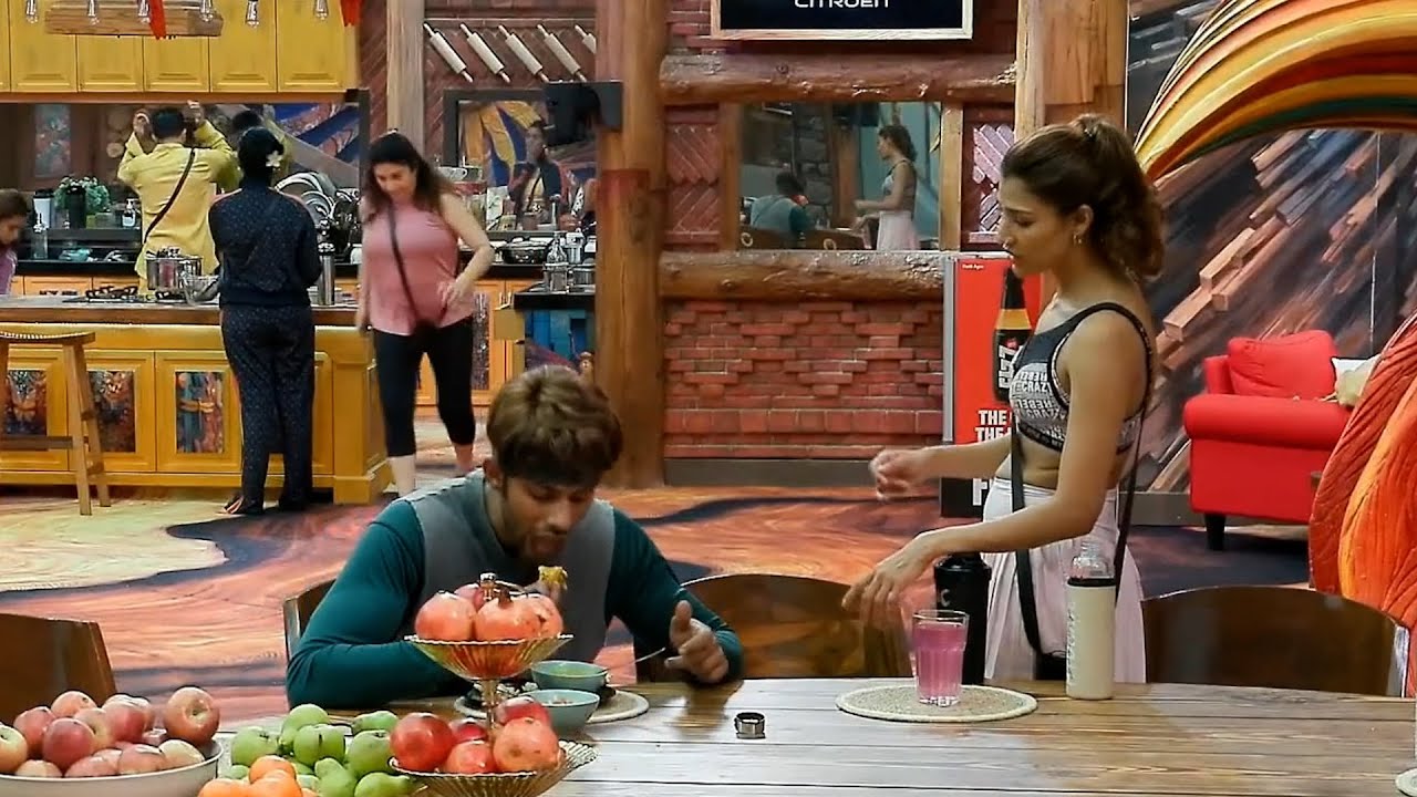 Bigg Boss 19 Live Update: Nehal को हुई Baseer की चिंता हालत हुई खराब, खिलाया अपने हाथों से खाना