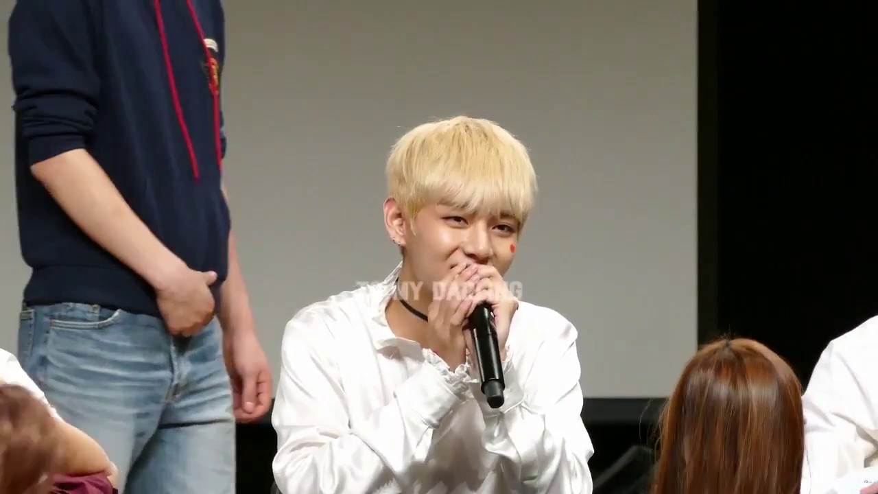 Taehyung singing the opening of “Cardcaptor Sakura”