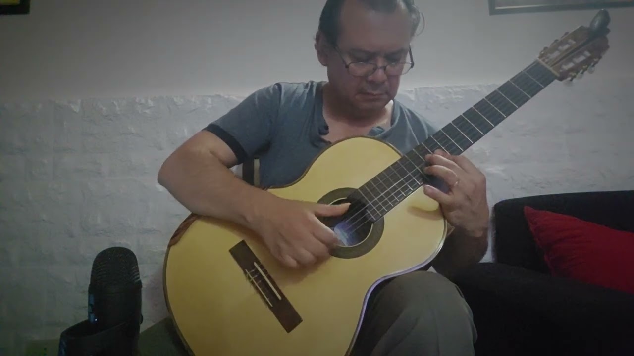 Cholo Aguirre_Río Rebelde.