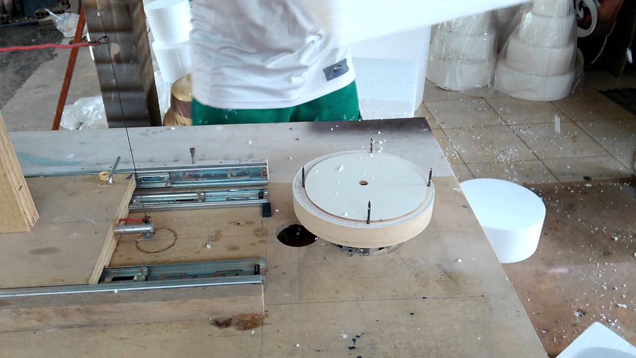 Maquina de cortar isopor