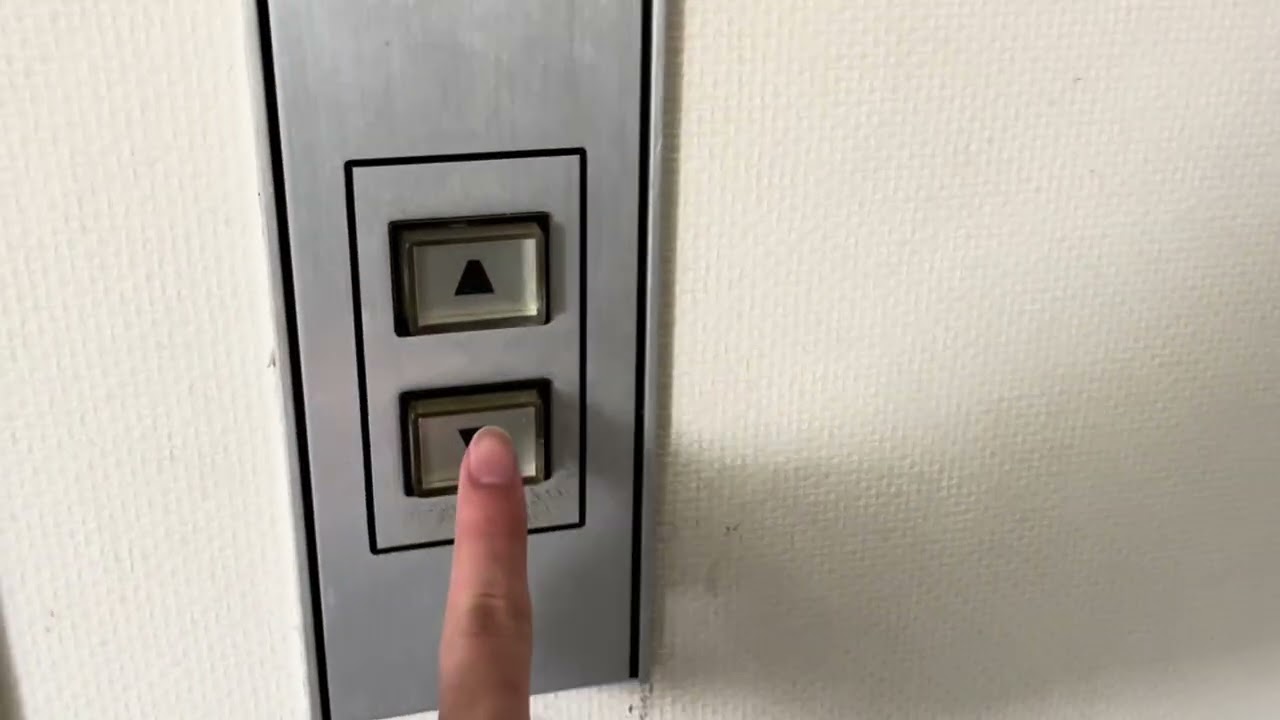 【2026年も残っている】小田億ファインズ横川本店メインエレベーターパート2