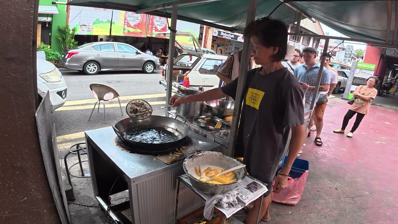 Little Chinatown Cucur Pisang, Kuching 27 December 2025 @12.52pm
