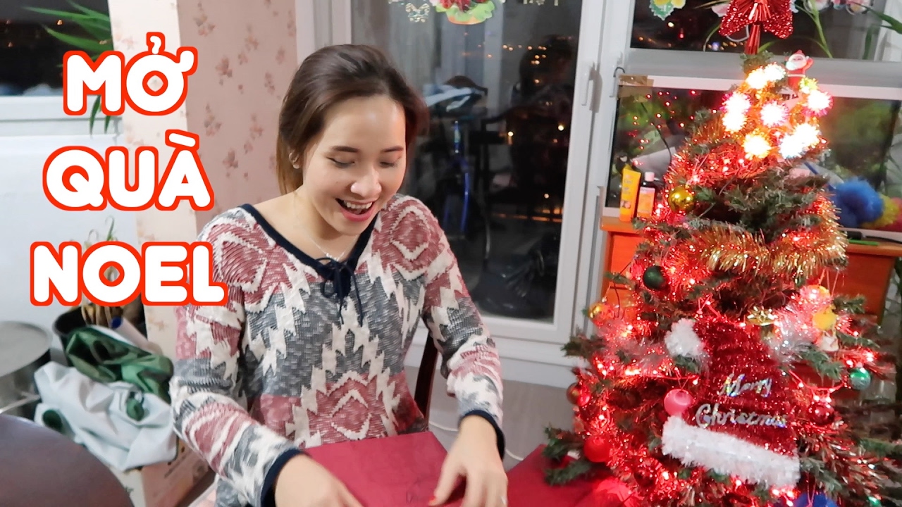 Mở quà Noel