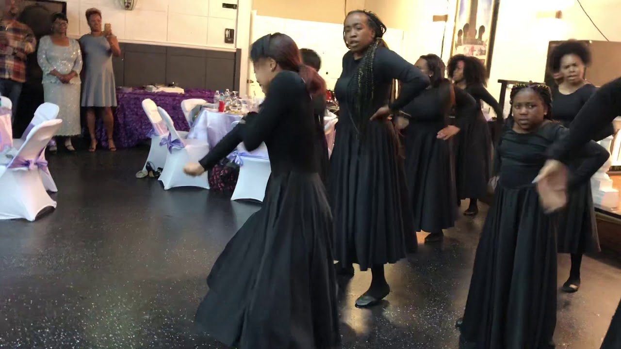 GLADII Praise Dancers in Atlanta,GA Ministering to His Blood Still Works by VaShawn Mitchell