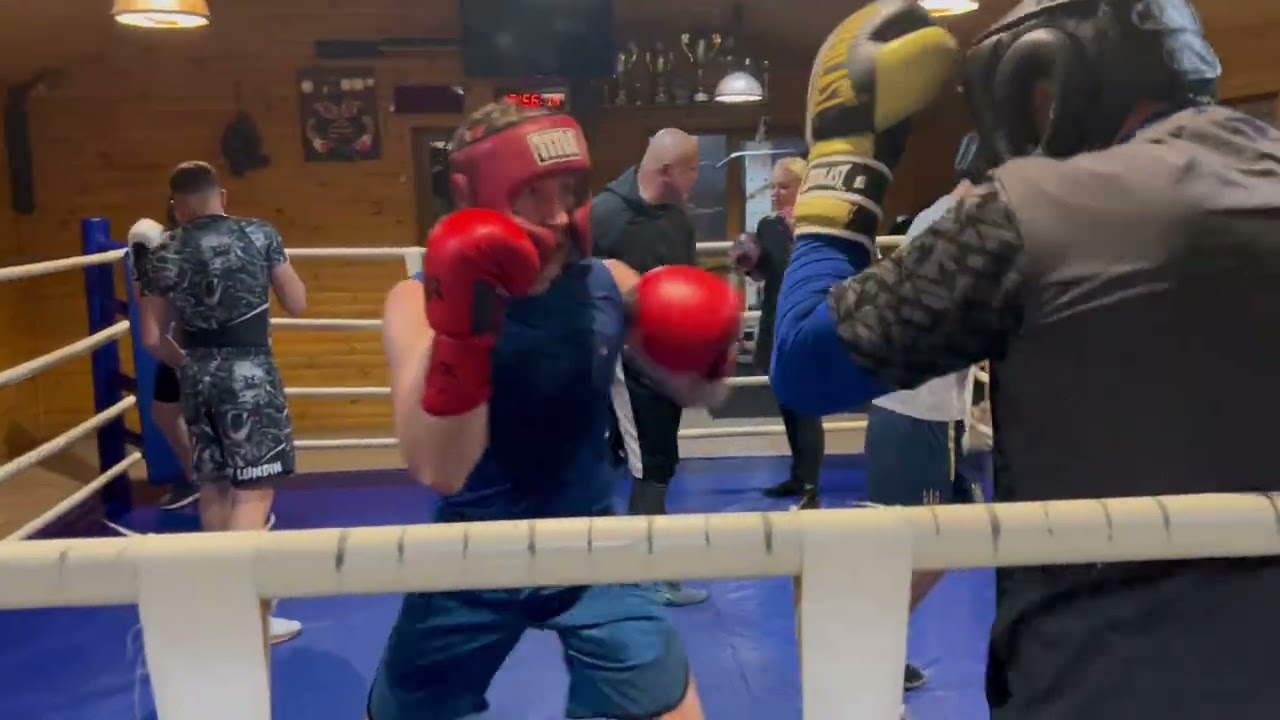 Бокс Софіївська Борщагівка Блекаут #chubarboxingclub #бокснаборщагівці #blackout #boxing @boxing_ua 