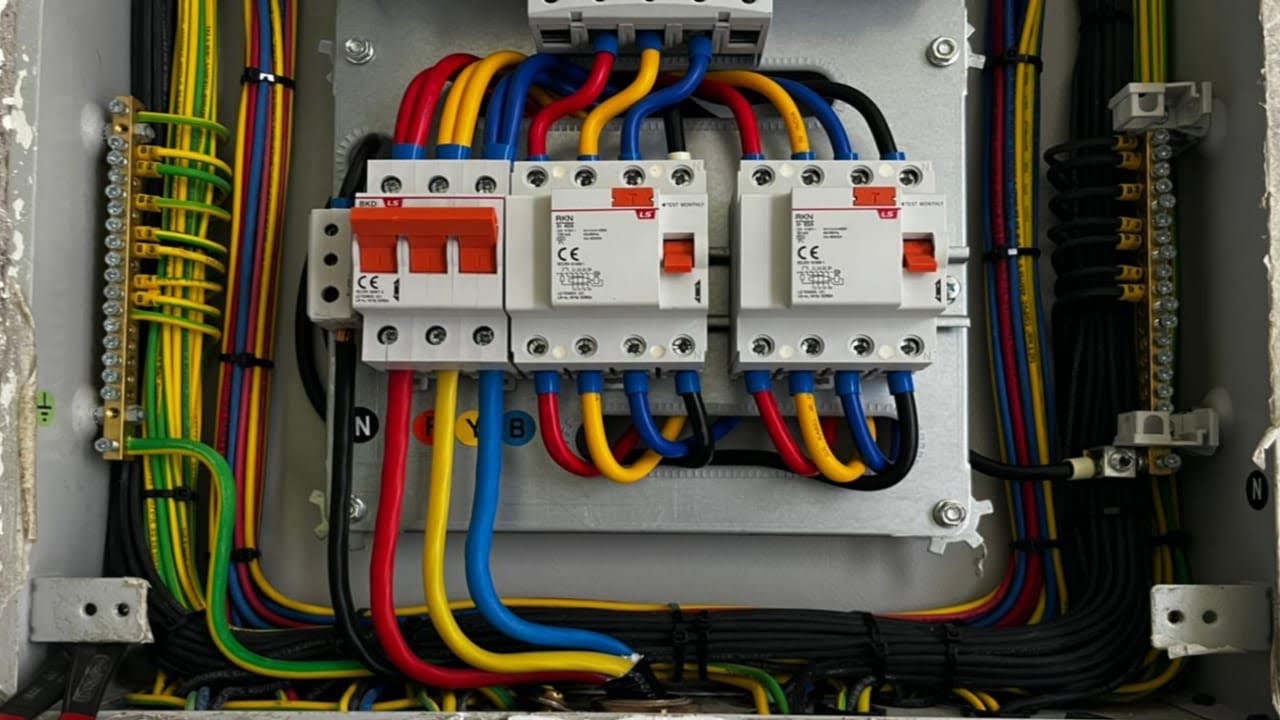 Distribution Board Main Cable Termination In Urdu/Hindi |ElectroDubai | Sher Alam