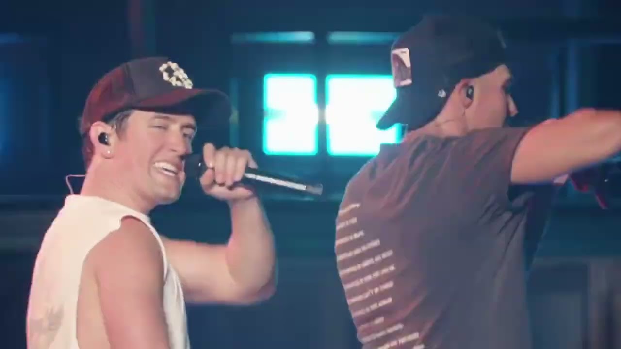 Big Time Rush - Not Giving You Up (Live at Madison Square Garden)