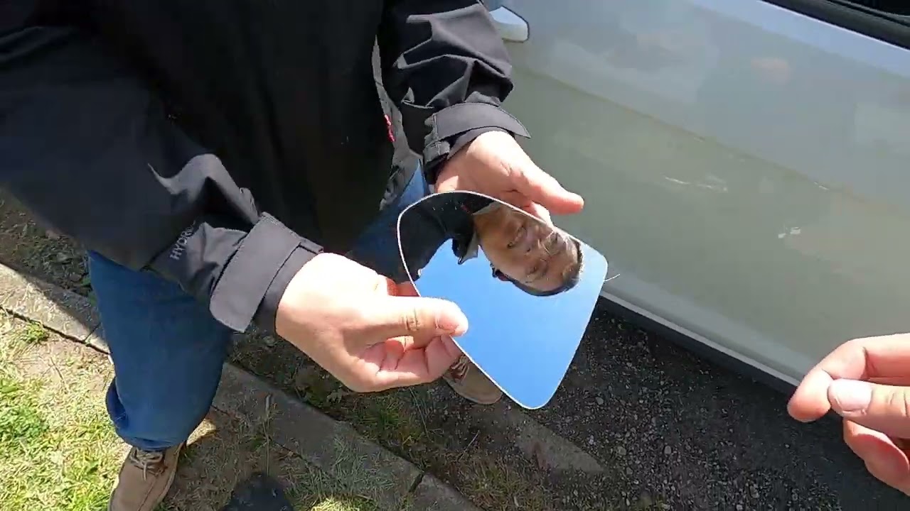 更换汽车反光镜玻璃，超级简单