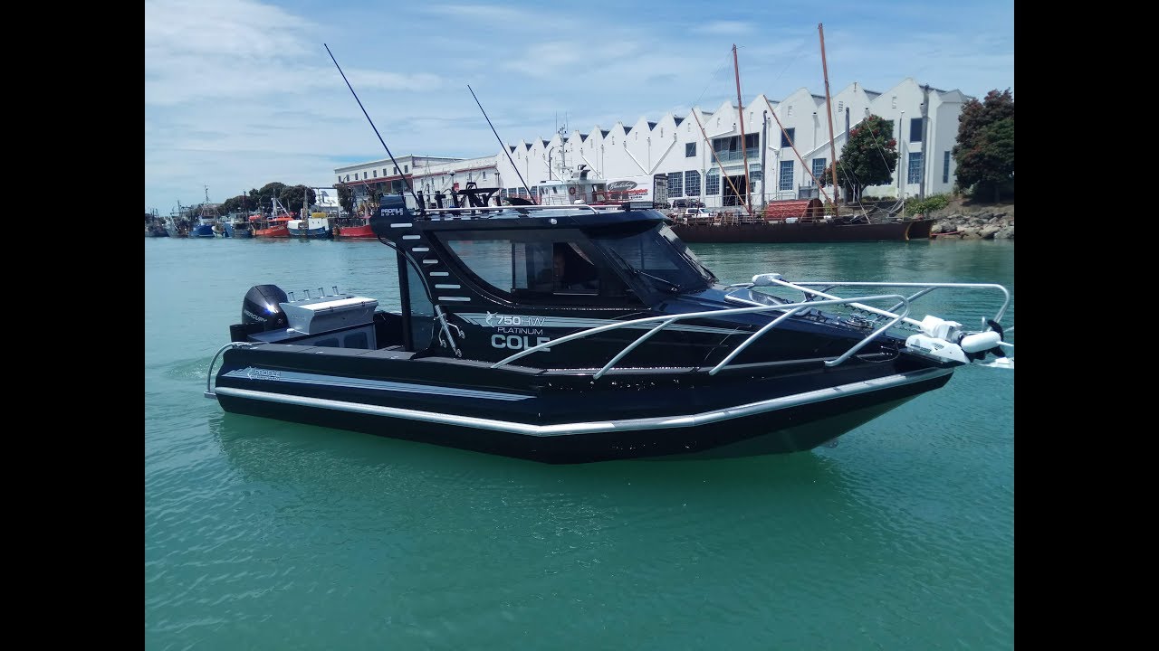 Profile Boats 750HW Platinum 300hp Mercury V8