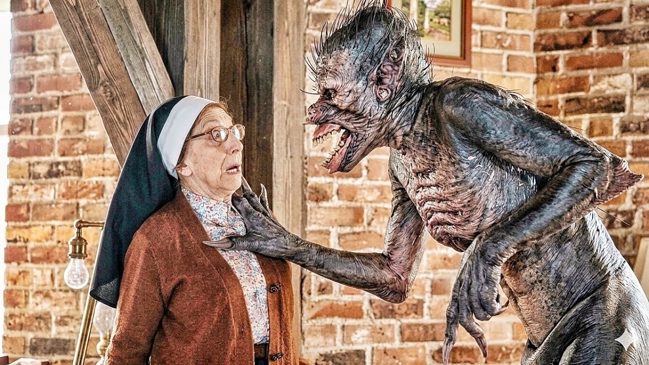 Она пыталась доказать, что ДЕМОНОВ не существует, но потом они ПРИШЛИ ЗА ее ДОЧЕРЬМИ
