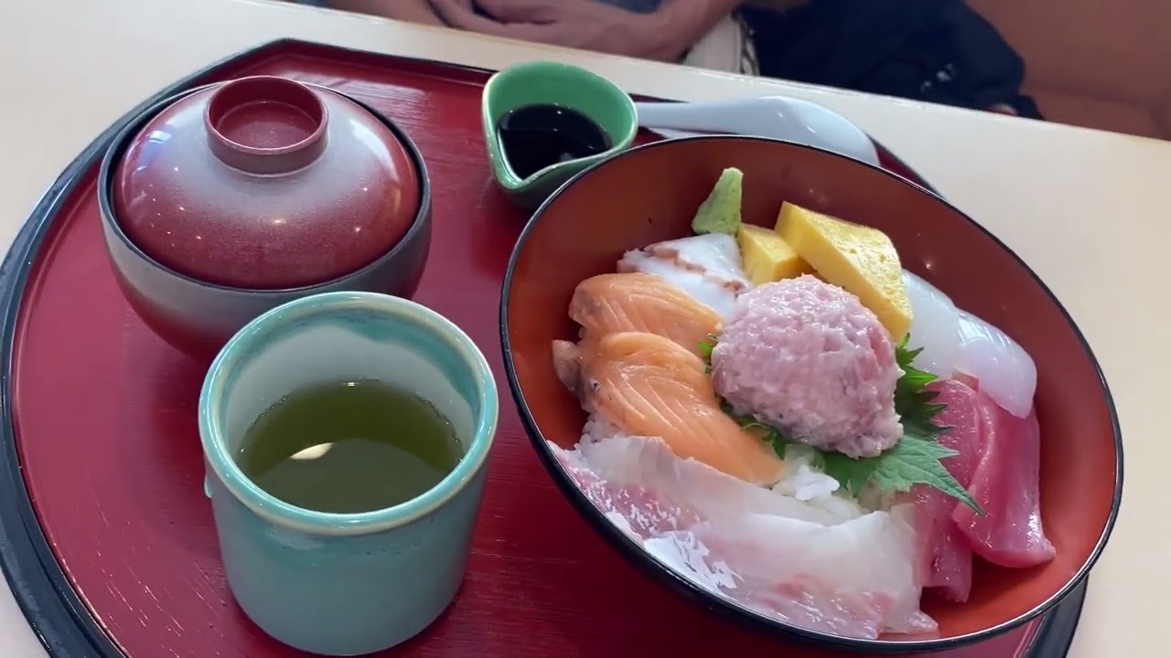 【小豆島】話題の島　小豆島へ行こうと計画を立てて三連休を利用してインスタ映えする　海が綺麗で自然豊かな小豆島へ向かう途中の道の駅　フェリーアクセスはダントツナンバー1の良さです。