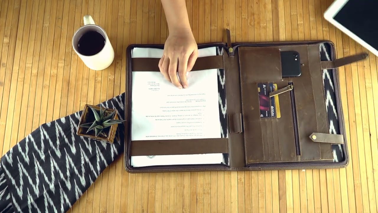 Best Leather File Folder Portfolio Organizer for Professionals!